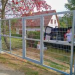 Křídlová brána s brankou, výplň 2D pozink