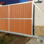 Samonosná brána venkovní instalace pohonu včetně krytu